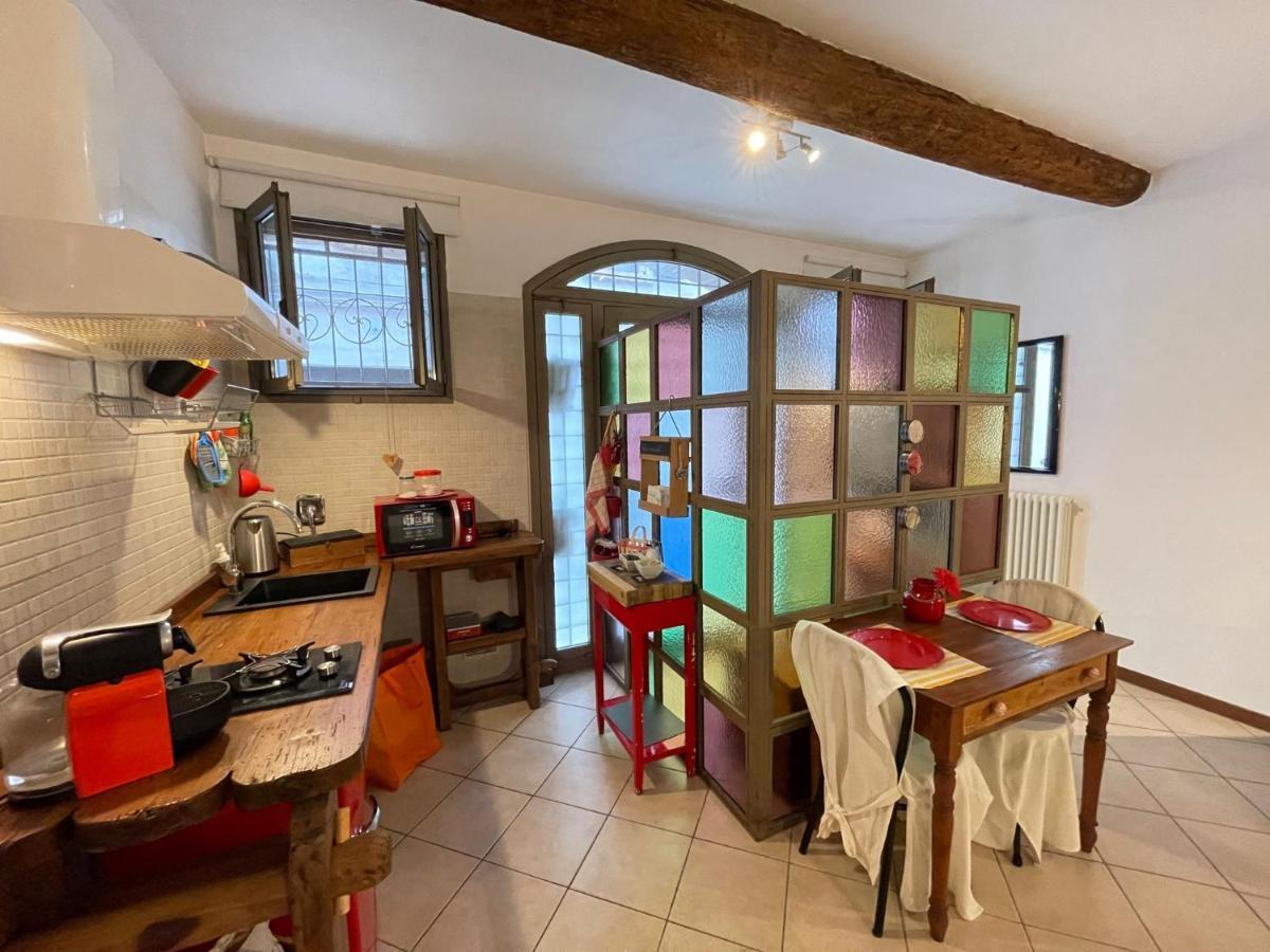 La Casa Degli Zii Apartment แฟร์รารา ภายนอก รูปภาพ