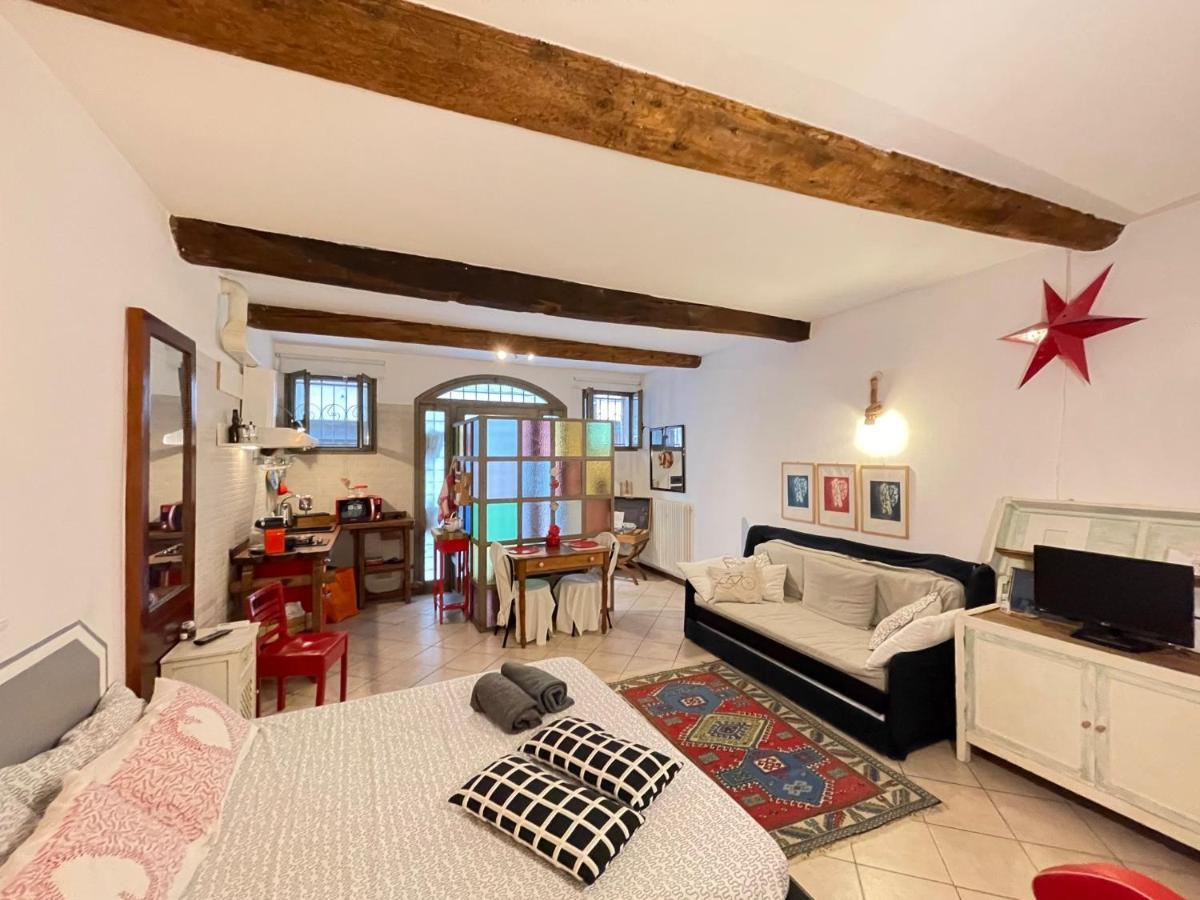 La Casa Degli Zii Apartment แฟร์รารา ภายนอก รูปภาพ